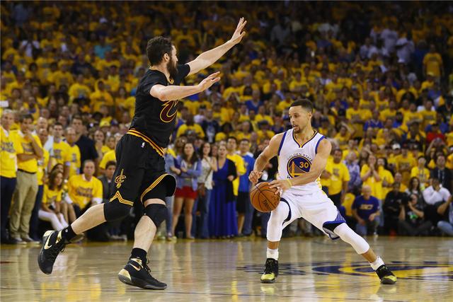 郑薇留在现场侦查决赛对手 日本23分大胜韩国